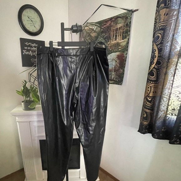 Shein Curve Split Hem Pants Size 2XL - Picture 2 of 9